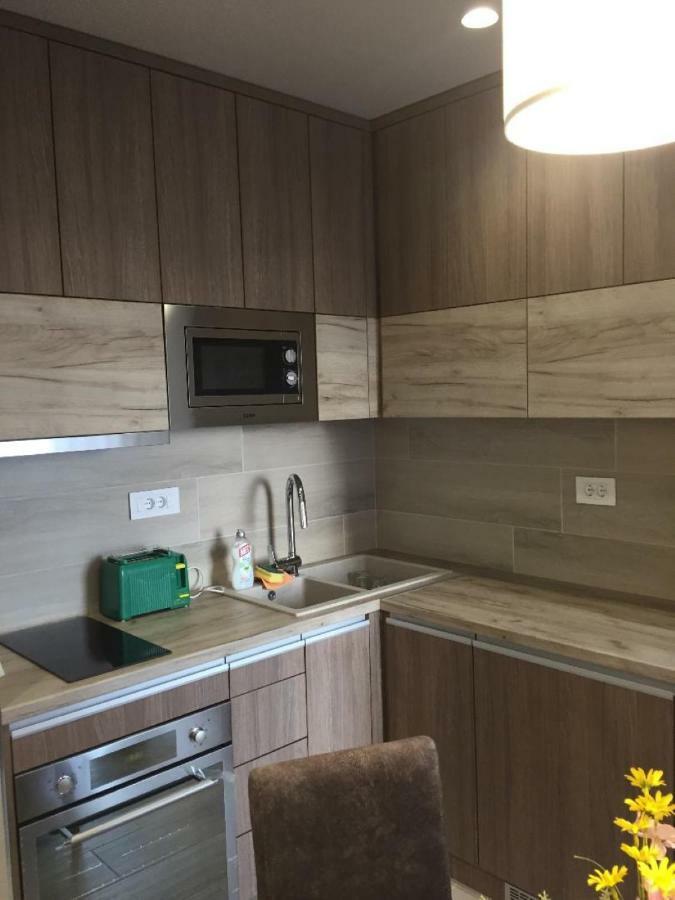 Ambasador Apartman Lägenhet Novi Sad Exteriör bild